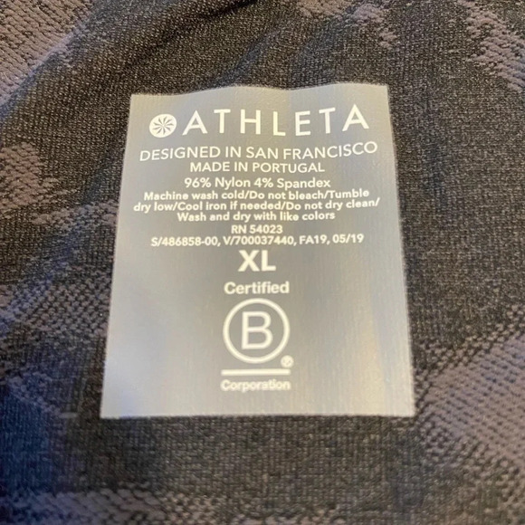 Athleta gray floral seamless top - Picture 8 of 8